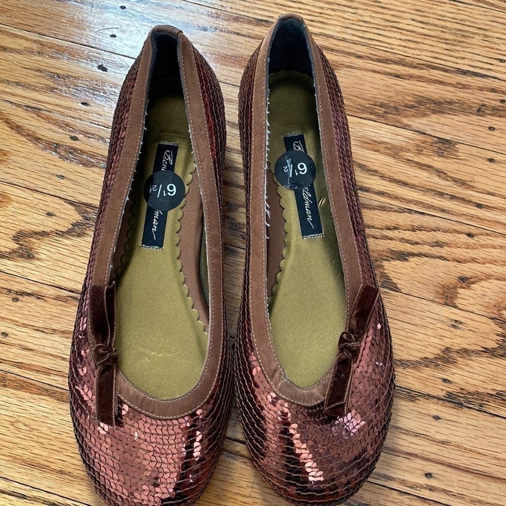 Beverly Feldman sequin flat sz 6.5 nwt